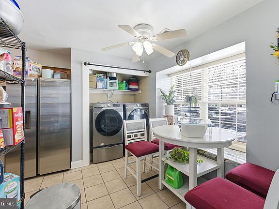 5th image of 308 Tumbleweed Pl