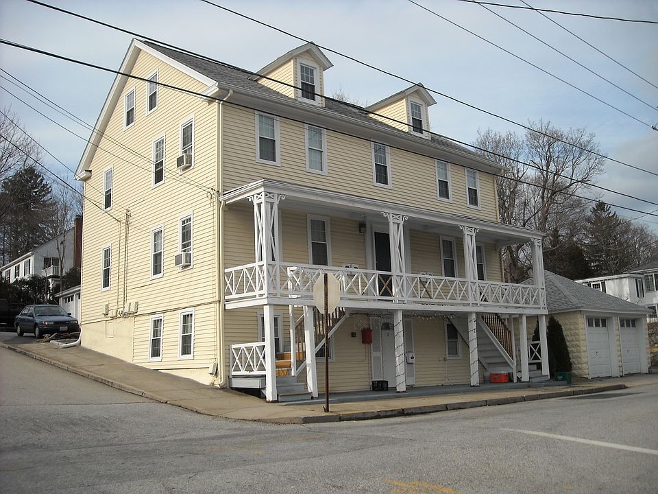 1st image of 21 Peirce St APT 5