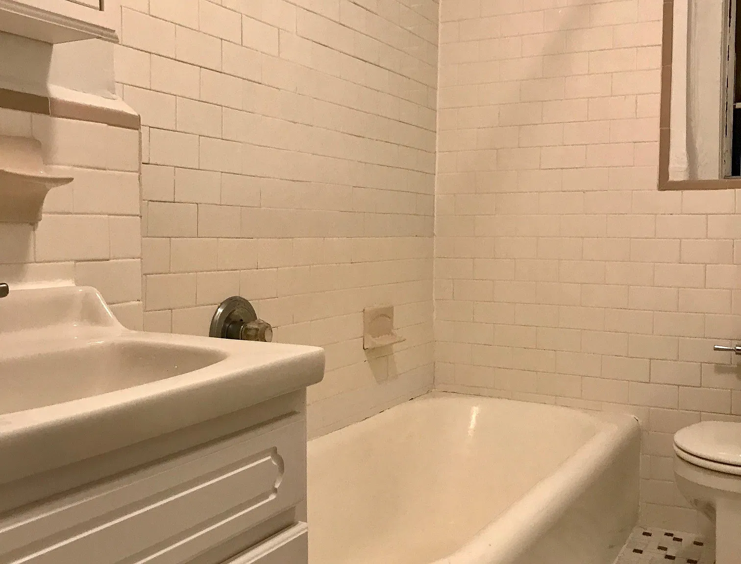 2 bed, 1180 sqft, $2,500 — Photo 1