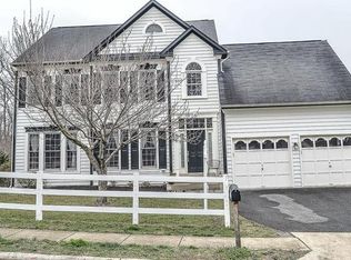 8747 Center Rd, Springfield, VA 22152