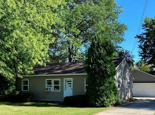 8816 Holton Rd, Holton, MI 49425