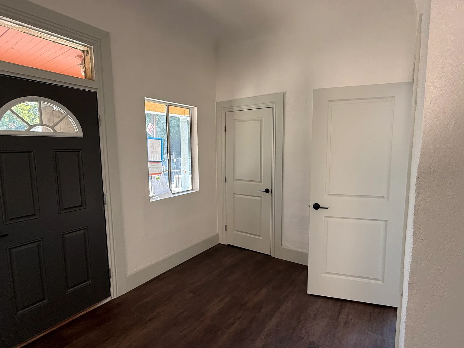 2 bed, 1200 sqft, $3,000 — Photo 3