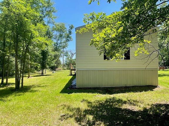 5th image of 1040 Berry Rd