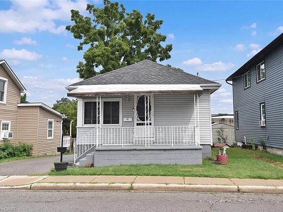 2nd image of 63 Patterson St