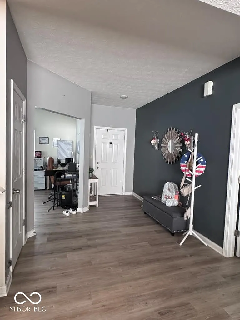 4 bed, 2.5 bath, 2343 sqft, $2,450 — Photo 4