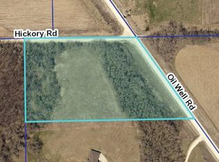 Hickory Rd, Decorah, IA 52101