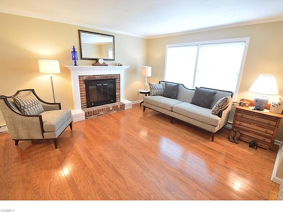 4th image of 42173 Edward Cir