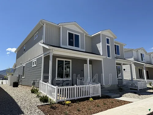 203 E Arcade Dr #1 Photo 1