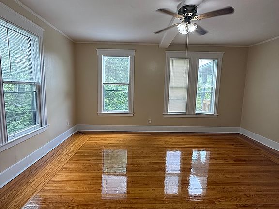3rd image of 1260 Whalley Ave #2-B
