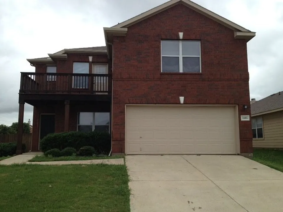 1101 Mustang Ridge Dr