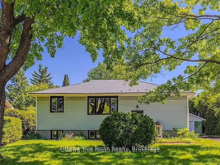 35 Tauvette St — Photo 1