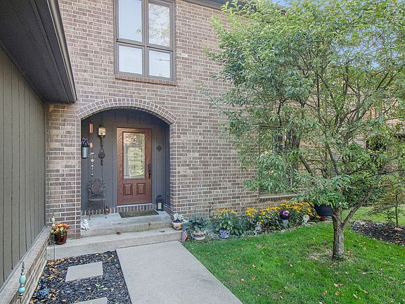 2nd image of 3630 Woodcliff Dr