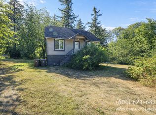 11431 142nd St, Surrey, BC V3R3L2