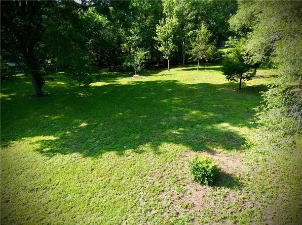 207 E Elm St, Centerville, KS 66014