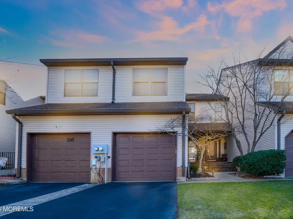 296 Longwood Drive #29-6, Manalapan, NJ 07726