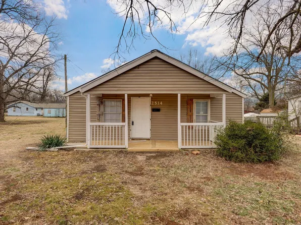 2514 W Monroe Street, Springfield, MO 65802