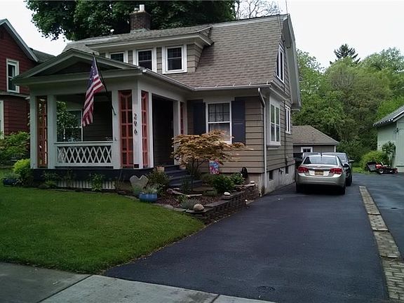 3rd image of 296 Main St
