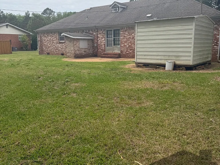 2150 Estaline Dr — Photo 17