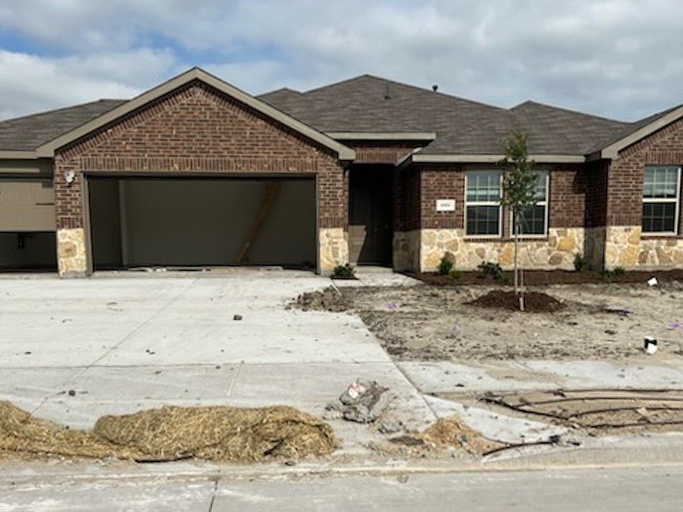 1st image of 905 Driftwood Ln