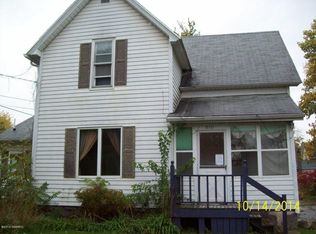 910 S Hanover St, Hastings, MI 49058