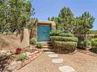 21 Sabroso Rd, Santa Fe, NM 87508