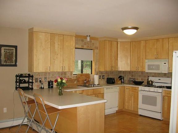 Sleek kitchen/great room