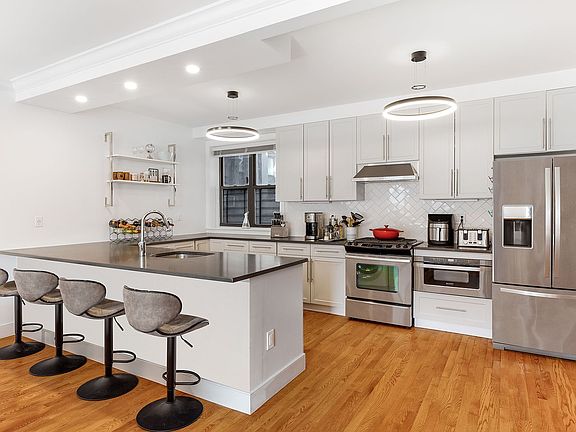 4th image of 1890 Adam C Powell Blvd #5E