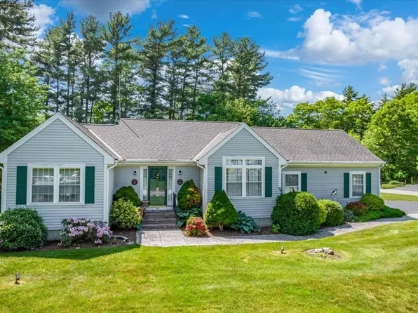 39 Waterfall Rd, Acushnet, MA 02743