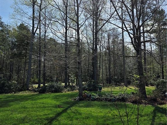 2nd image of 167 Laurel Dr