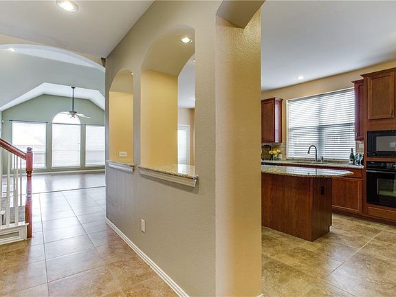 4th image of 1644 Knoll Wood Ct