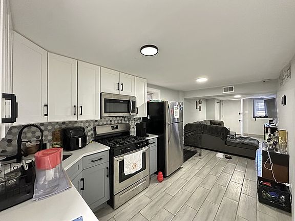 4th image of 1721 N Mozart St #G