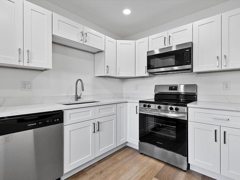 1st image of 154 Lake Barbara Drive