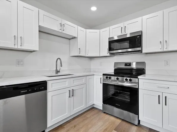 154 Lake Barbara Drive, West Palm Beach, FL 33411