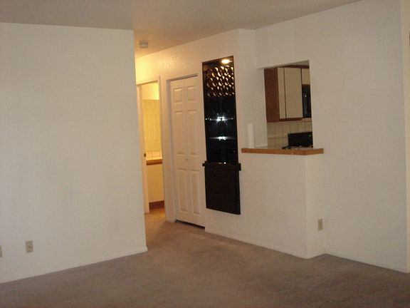 2nd image of 1325 Del Mar St APT 3