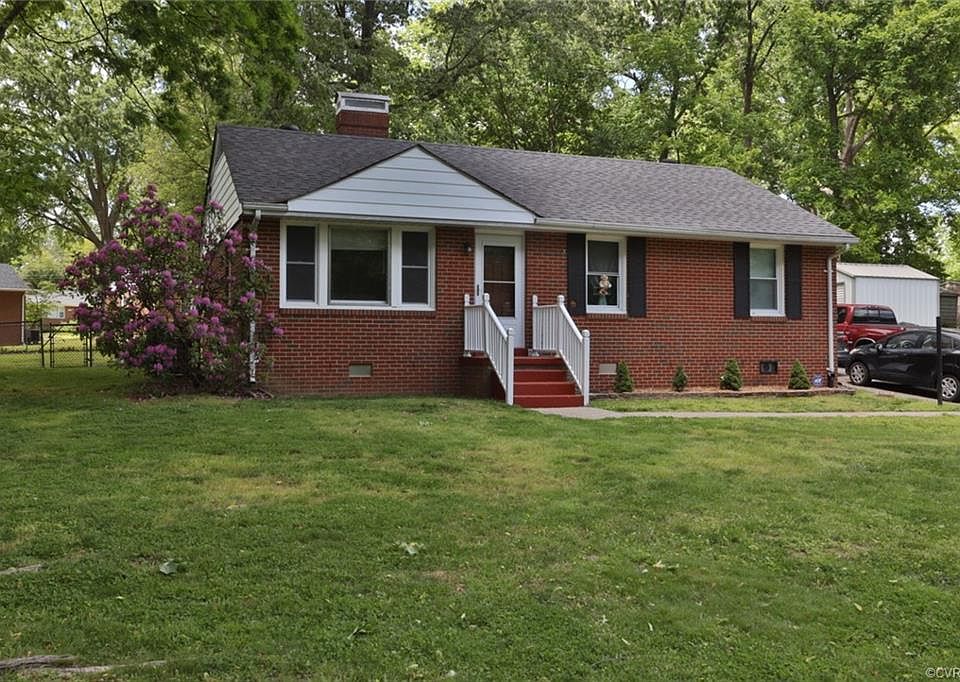 1st image of 4152 Goldfinch Dr
