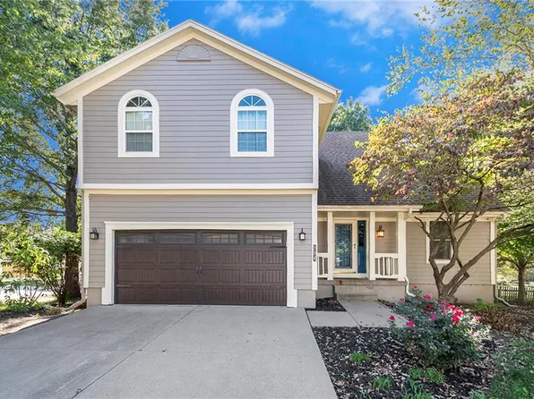 704 Lark St, Raymore, MO 64083