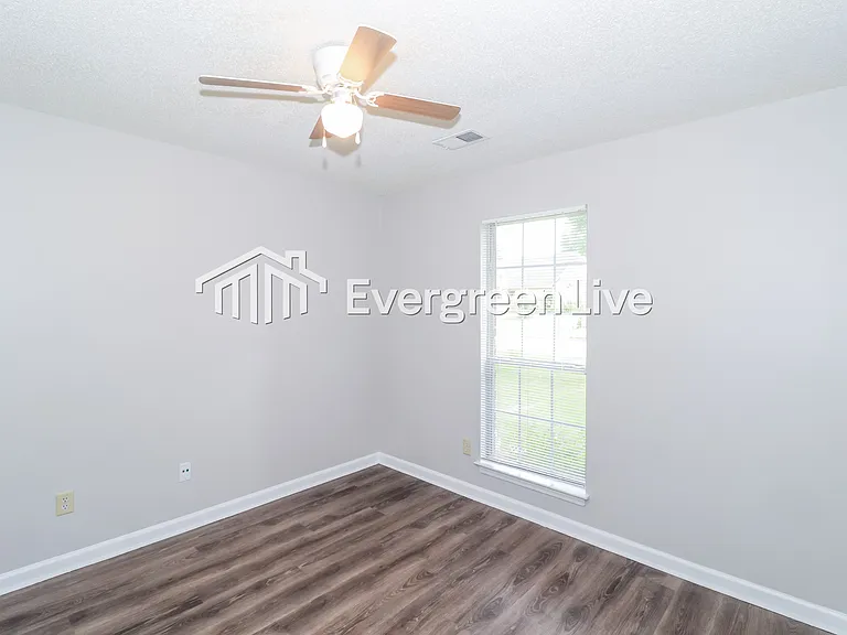 25 Spring Valley Dr — Photo 17