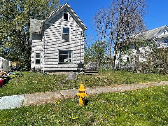2nd image of 216 W 15th St