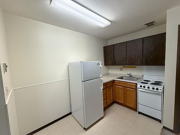 4th image of 1038 Oxford Ave #7