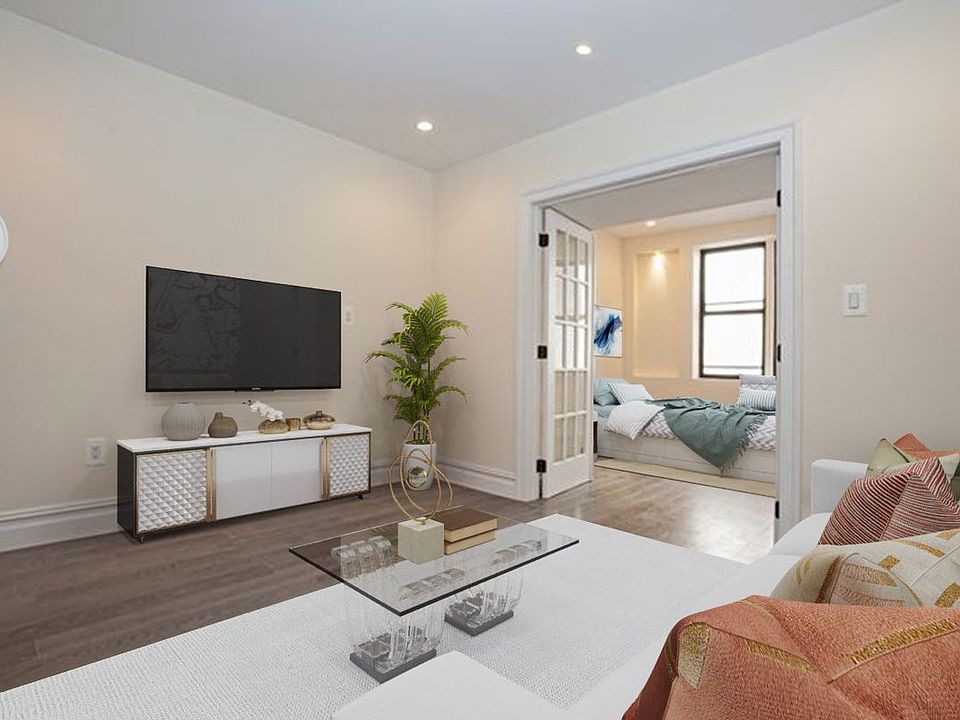 1st image of 18 Avenue A #2G