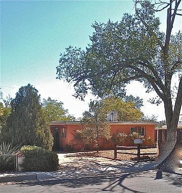 1st image of 2828 Solano Dr NE
