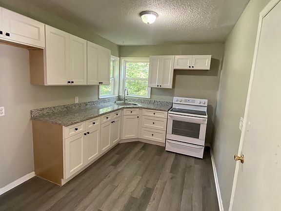 5th image of 4324 N Garrison Pl