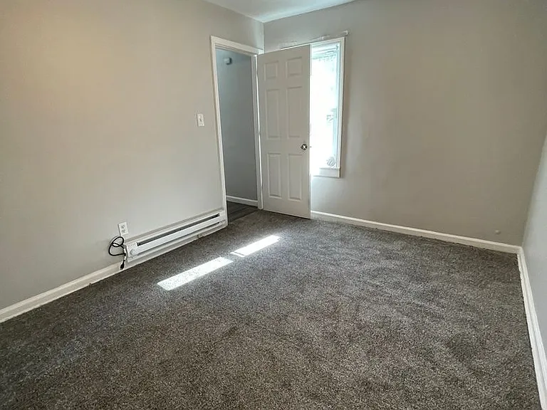 14570 Cherrylawn St — Photo 8