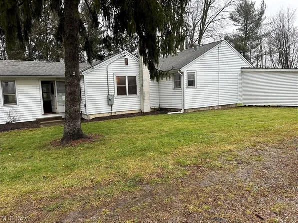 16055 Old State Rd, Middlefield, OH 44062