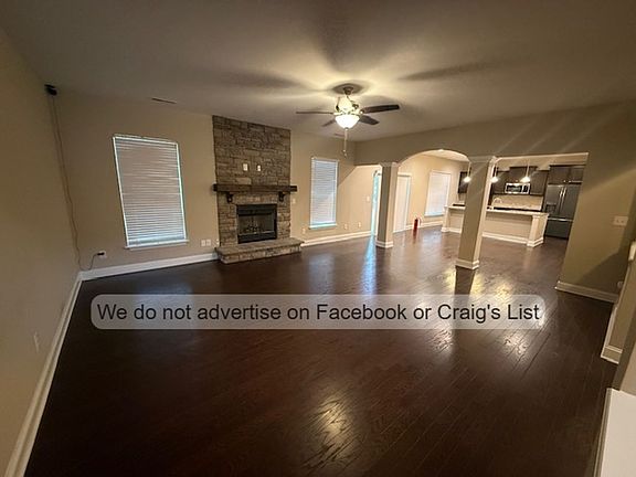 3rd image of 350 Maplewood Dr