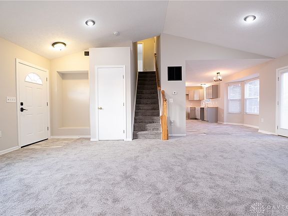 3rd image of 789 Jewelweed Ct