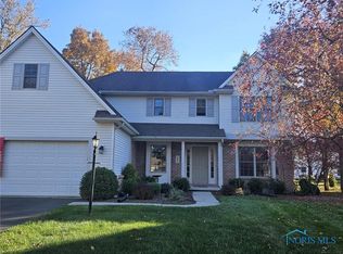 1502 Ridge Cross Rd, Perrysburg, OH 43551