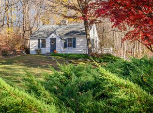 87 Taunton Hill Rd, Newtown, CT 06470