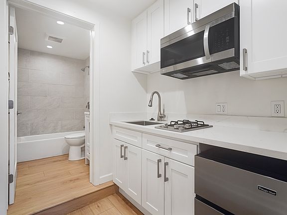 5th image of 541 Solano Ave APT 1