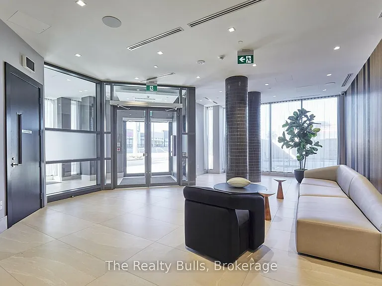 2545 Simcoe St N #516 — Photo 3